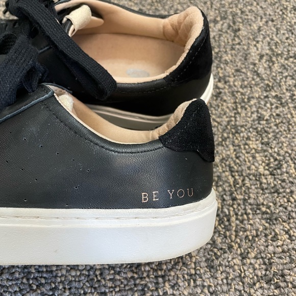 Dr. Scholls Be You Sneakers - Picture 9 of 11